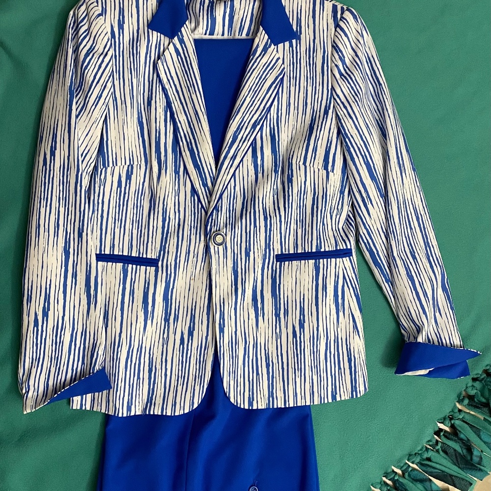 Pant suit
